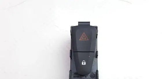 Dacia Logan I Hazard light switch E3160101 M6380