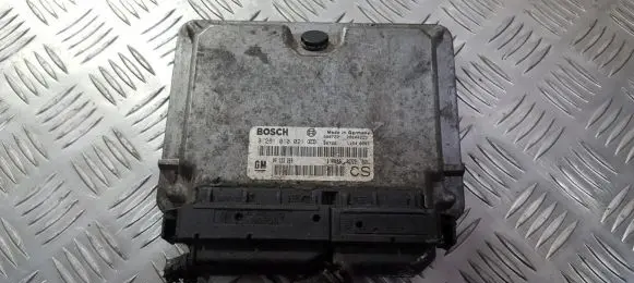 Opel Zafira A Engine control unit/module gm09133269 0281010021