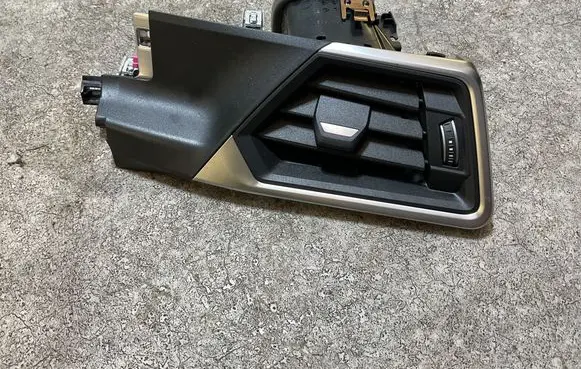 Dashboard side air vent grill/cover trim