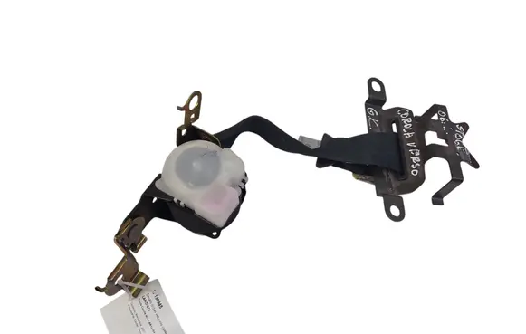 Toyota Corolla Verso AR10 Middle seatbelt (rear) H099901