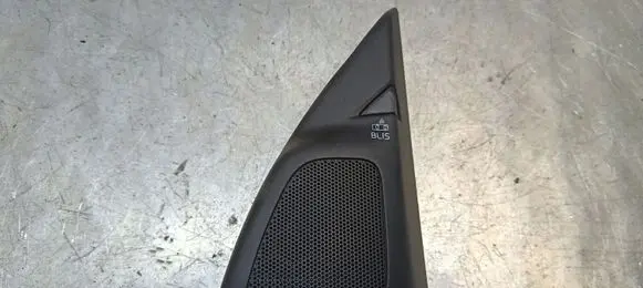 Volvo V60 Front door high frequency speaker 8635796