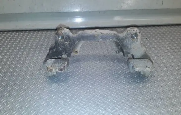 Volkswagen Golf V Front Brake Caliper Pad/Carrier