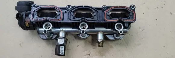 Audi A7 S7 4G Intake manifold 06E133109AL