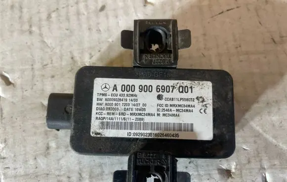 Mercedes-Benz GLC X253 C253 Tire pressure sensor A0009006907 A0009017203