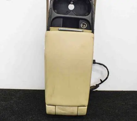 Volvo V70 Center console 39997577