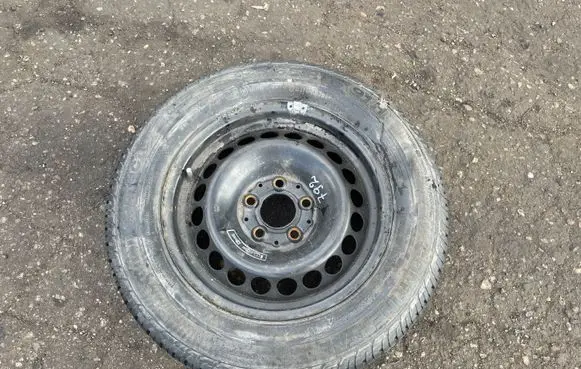 Mercedes-Benz C W203 R15 spare wheel 