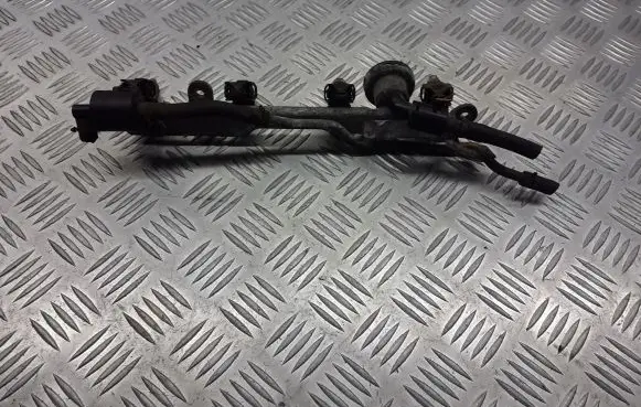Honda Civic Fuel main line pipe BRAK
