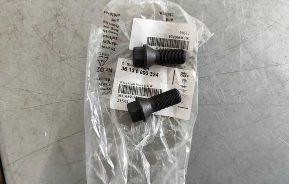 BMW X5 F15 Nuts/bolts 36136890324 36136781151 6890324