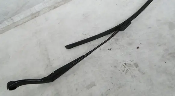 Ford Ecosport Front wiper blade arm