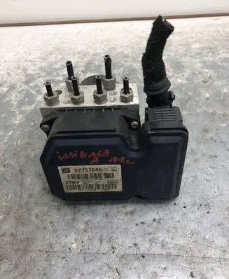 Opel Insignia A ABS Pump 22757649