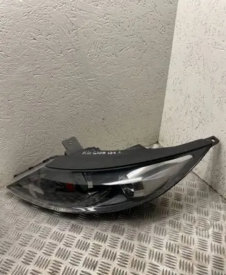 KIA Sportage Headlight/headlamp 921013U310 01130407