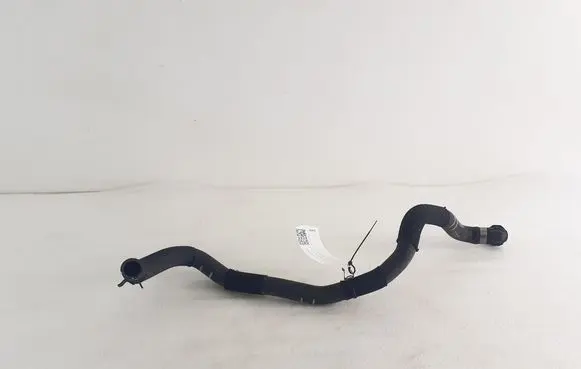 Coolant pipe/hose