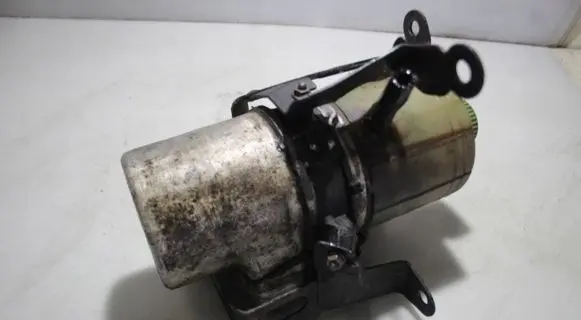 Seat Cordoba (6L) Power steering pump 