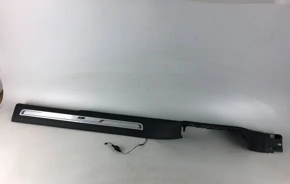 Volkswagen Tiguan Front sill trim cover 5NA853369