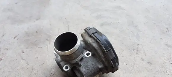 Ford Focus Throttle body valve 