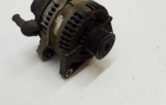 Suzuki Grand Vitara II Generator/alternator 3140067J0 1042104660