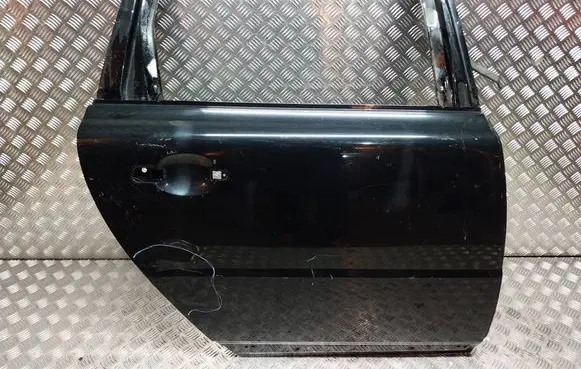 Volvo V70 Rear door S26372109