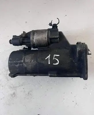 Volkswagen PASSAT B5.5 Starter motor 068911024L D7GS9