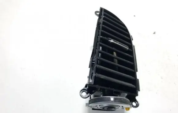 Hyundai Santa Fe Dash center air vent grill 974102b900 97410-2b900