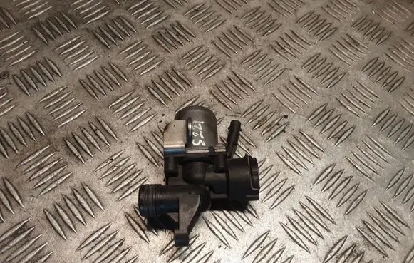 Mercedes-Benz S W221 Coolant heater control valve A2722000031 2722000031
