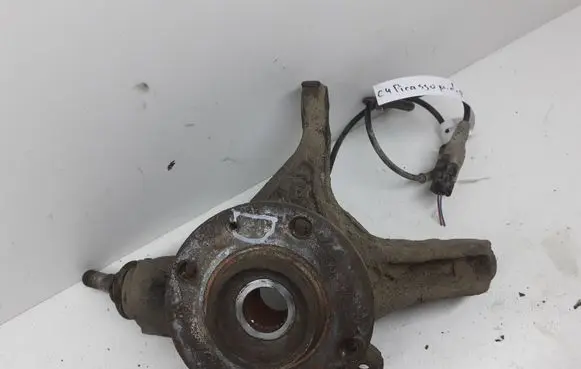 Citroen C4 I Picasso Front wheel hub