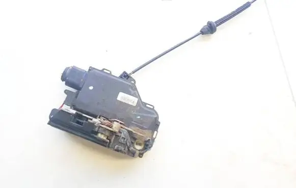 Skoda Octavia Mk2 (1Z) Front door lock 3d1837015
