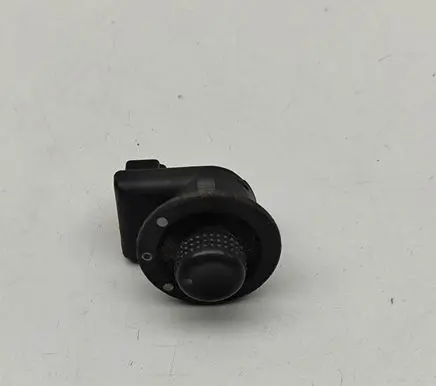 Opel Movano B Wing mirror switch 95515156