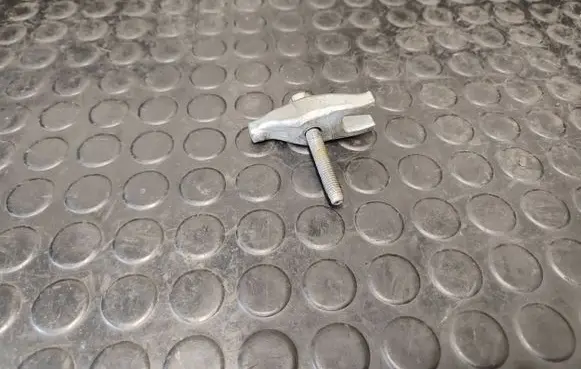 Opel Meriva B Fuel Injector clamp holder 