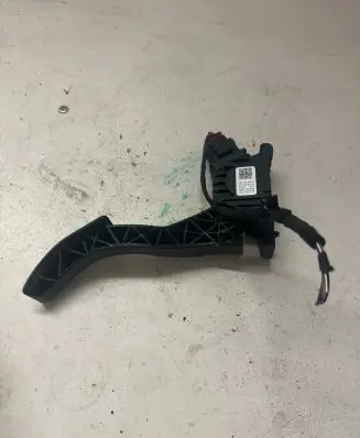 Volkswagen Golf VII Accelerator throttle pedal 5Q1723503F