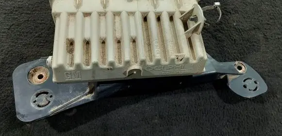 Opel Astra G Coolant fan relay 09131731 252618