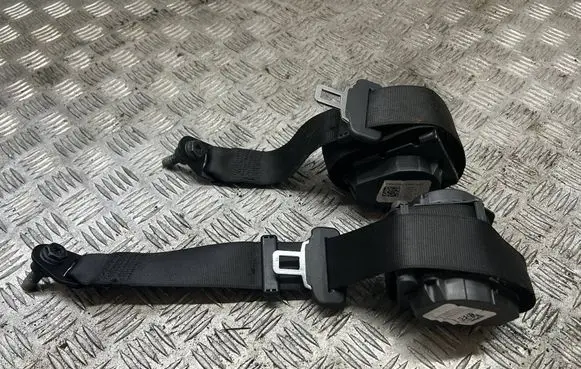Fiat Tipo Rear seatbelt