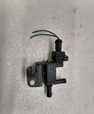 Volvo S80 Turbo solenoid valve 72251702 9470775