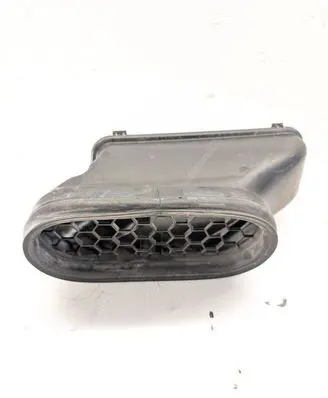 BMW 7 G70 Air intake duct part 9870851
