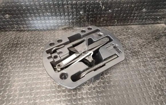 Renault Captur Tool set 995040911R 995502180R