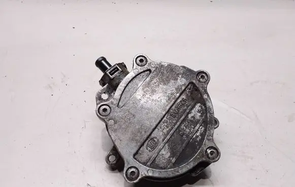 Audi A6 S6 C6 4F Vacuum pump 06E145100E