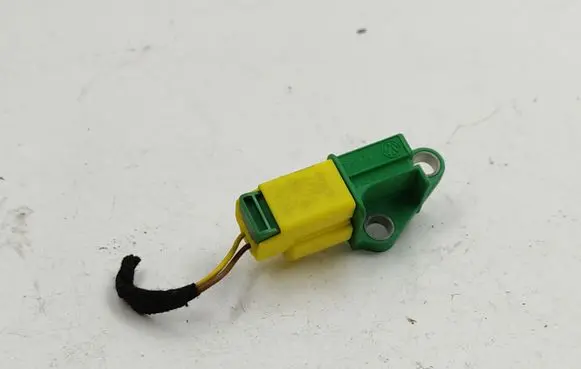 Audi Q7 4L Airbag deployment crash/impact sensor 8K0973323S