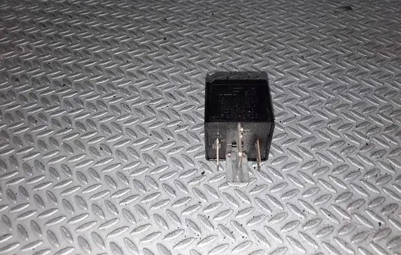 Volkswagen Sharan Other relay 7M0951253A