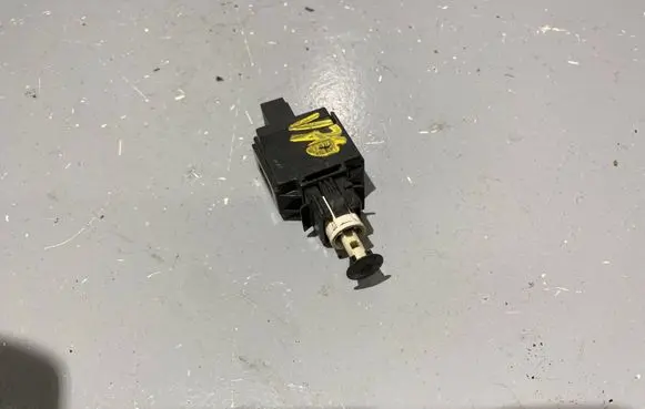 Volvo V70 Brake pedal sensor switch 8622064 00WW141