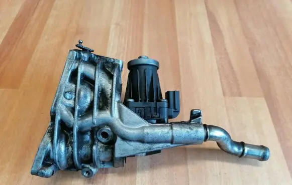 Jaguar XF X250 EGR valve 701881050 10T270 9X2Q9U438DA