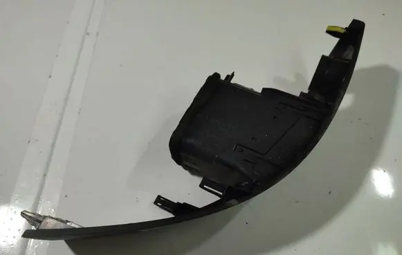 Toyota Corolla Verso AR10 Dash center air vent grill 6556434010