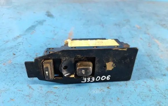 Volvo S60 Electric window control switch 30739981