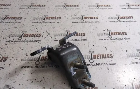 Honda CR-V Rear door lower hinge