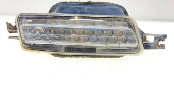 Subaru Legacy Tailgate rear/tail lights 84912AG270 84912AG271