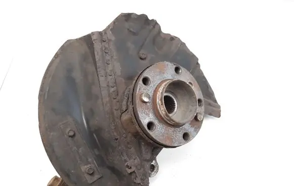 BMW X5 E53 Front wheel hub