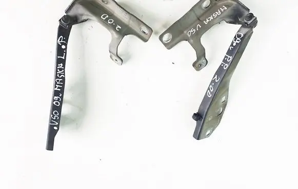 Engine bonnet/hood hinges