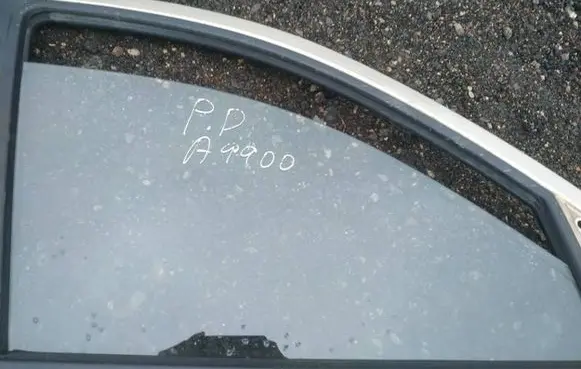Hyundai Santa Fe Front door window glass four-door as2