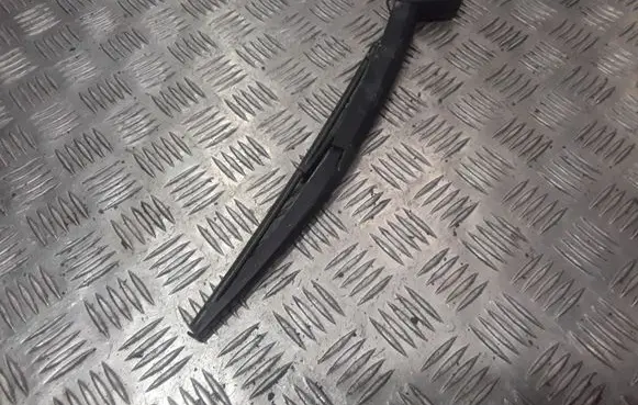 Toyota Corolla Verso AR10 Rear wiper blade arm