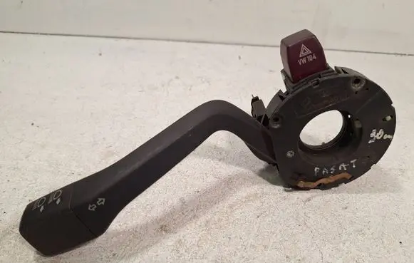 Volkswagen PASSAT B3 Indicator stalk 357953513