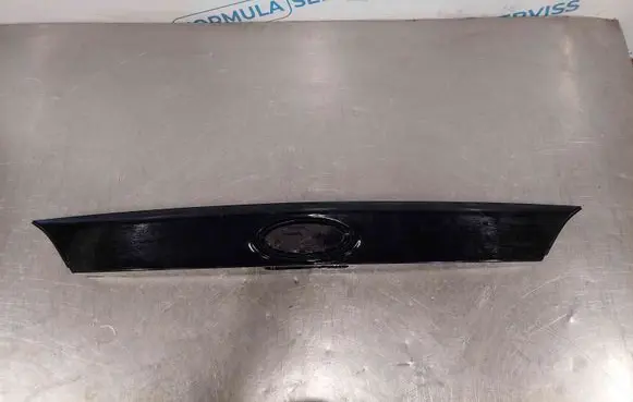Ford Focus Trunk door license plate light bar BM51N43404A