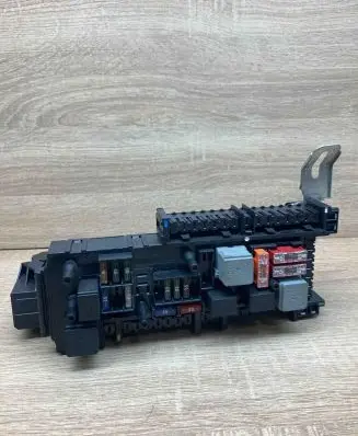 Mercedes-Benz E W212 Central body control module 2129004201 2125453032